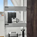 Staytime - Sky Nest Apartment